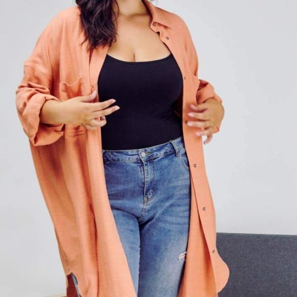 Oversized Button-Down Shirt - Picture 4 of 5